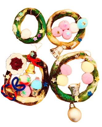 羊毛フェルトで作ったリース